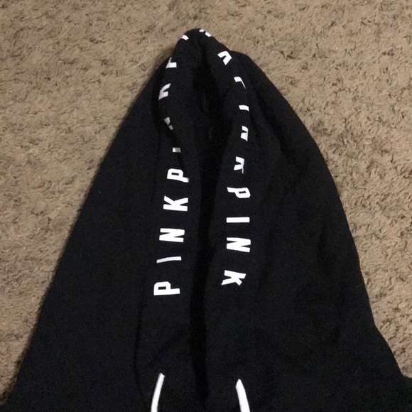 ❌ TRADED VS PINK Hoodie❌ - Picture 3 of 3